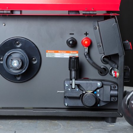 Сварочный полуавтомат FUBAG MIG 2200 BT в Казани фото